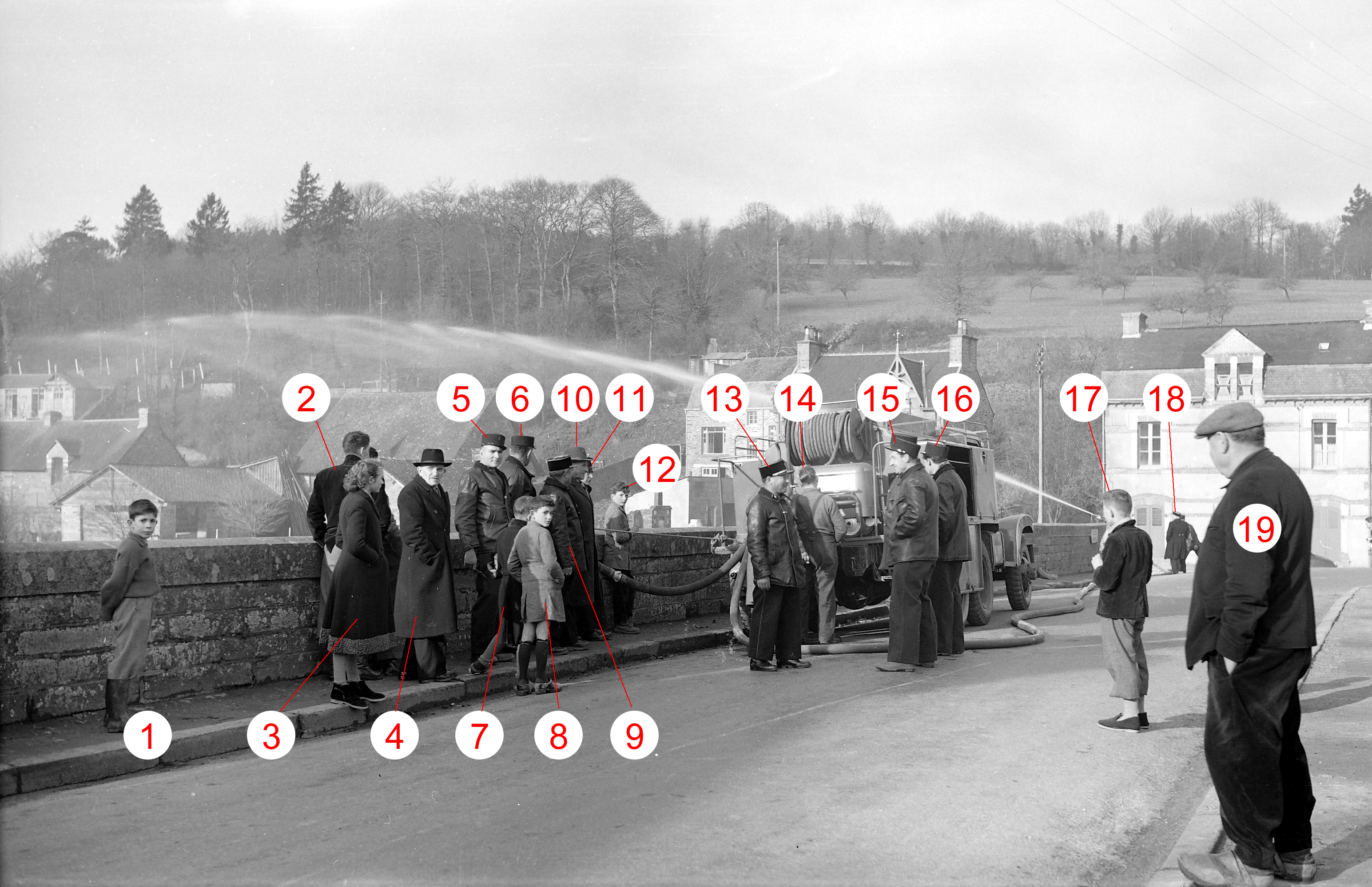Manoeuvre incendie des pompiers sur le pont