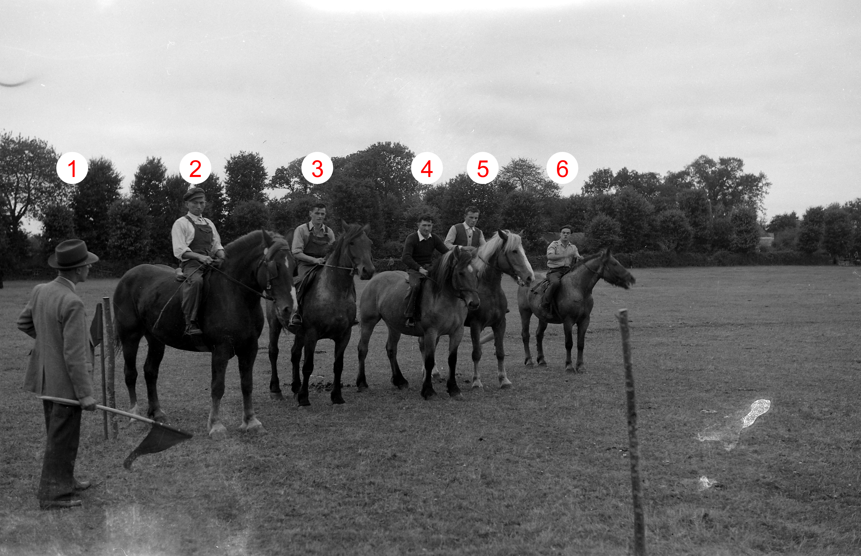 Course de chevaux La Villouët 1955